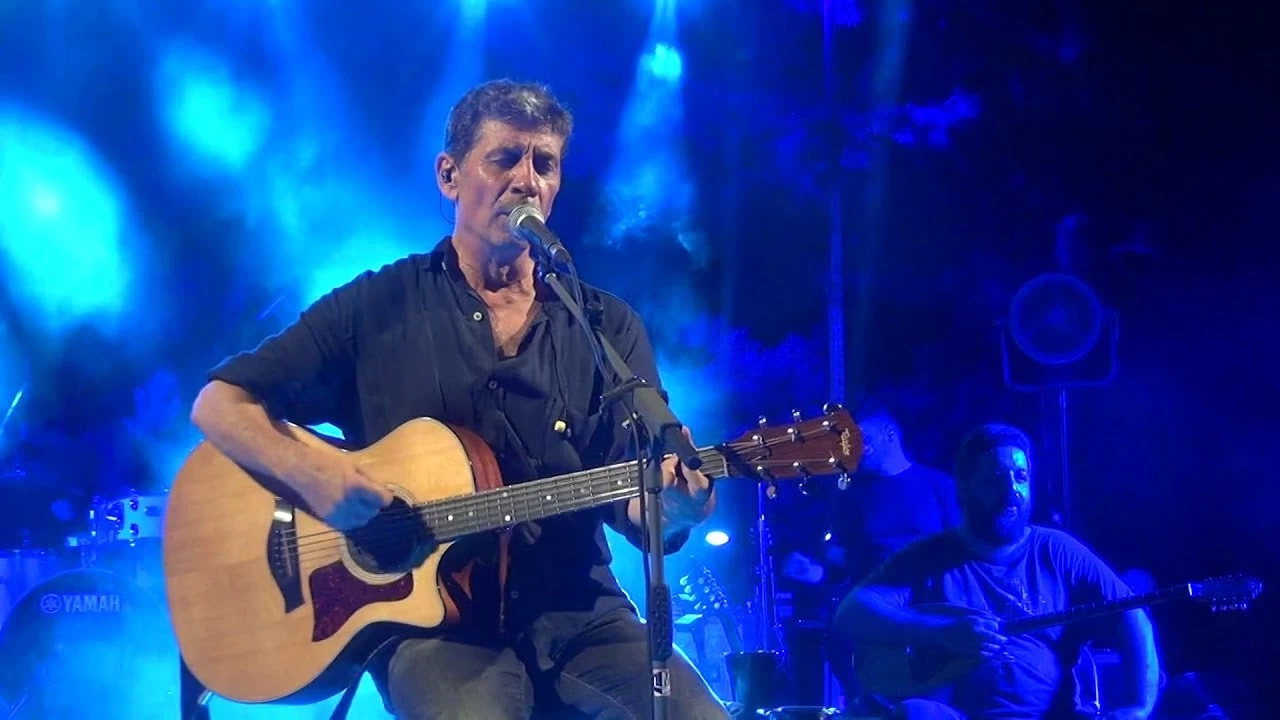 Τα «πήρε» ο Μάλαμας και διέκοψε την συναυλία! – «Σβήστε το το γα@@@ι» (βίντεο)